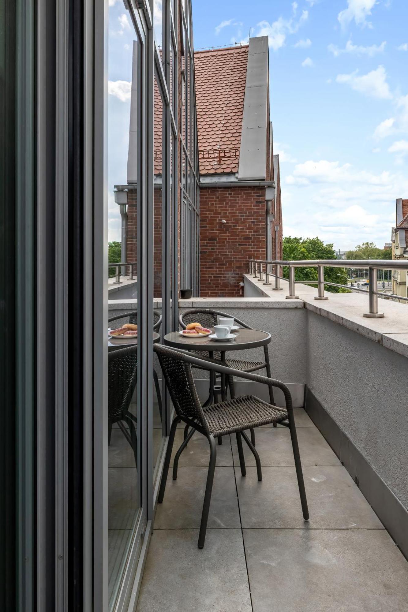 Gran & Marina Podzamcze Apartments Szczecin By Noclegi Renters Exteriör bild